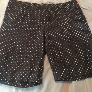 Banana republic Bermuda shorts sz 6 navy white